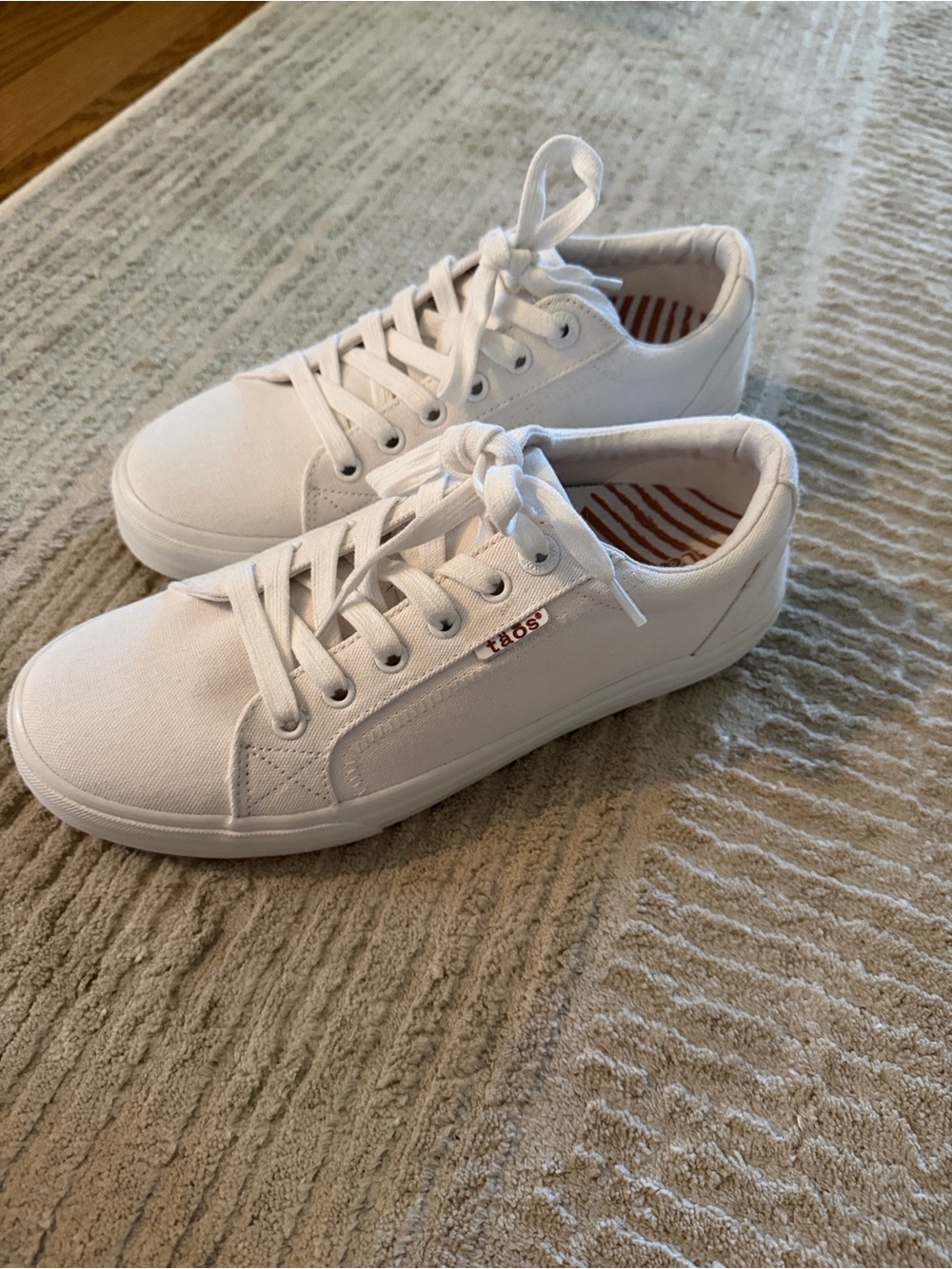 Taos Classic Canvas Lace-Up Sneakers in White